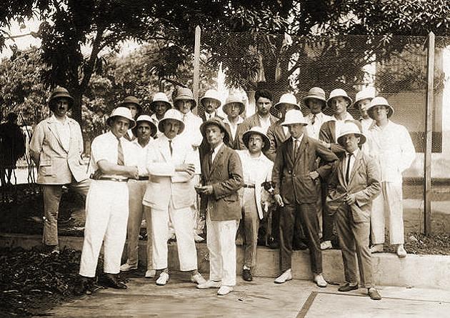 l'équipe SCOA à Abijan en 1924